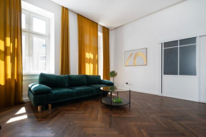 Prestige Suite Apartment Piotrkowska with parking
